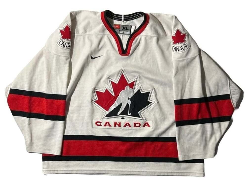 Vintage 2002 Nike Team Canada Blank Hockey Jersey White XL